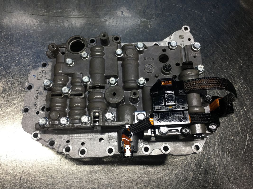 K2500 A4CF1 ट्रांसमिशन वाल्व बॉडी OEM NO 4621023000 4621023020 Hyundai Kia पार्ट्स के लिए