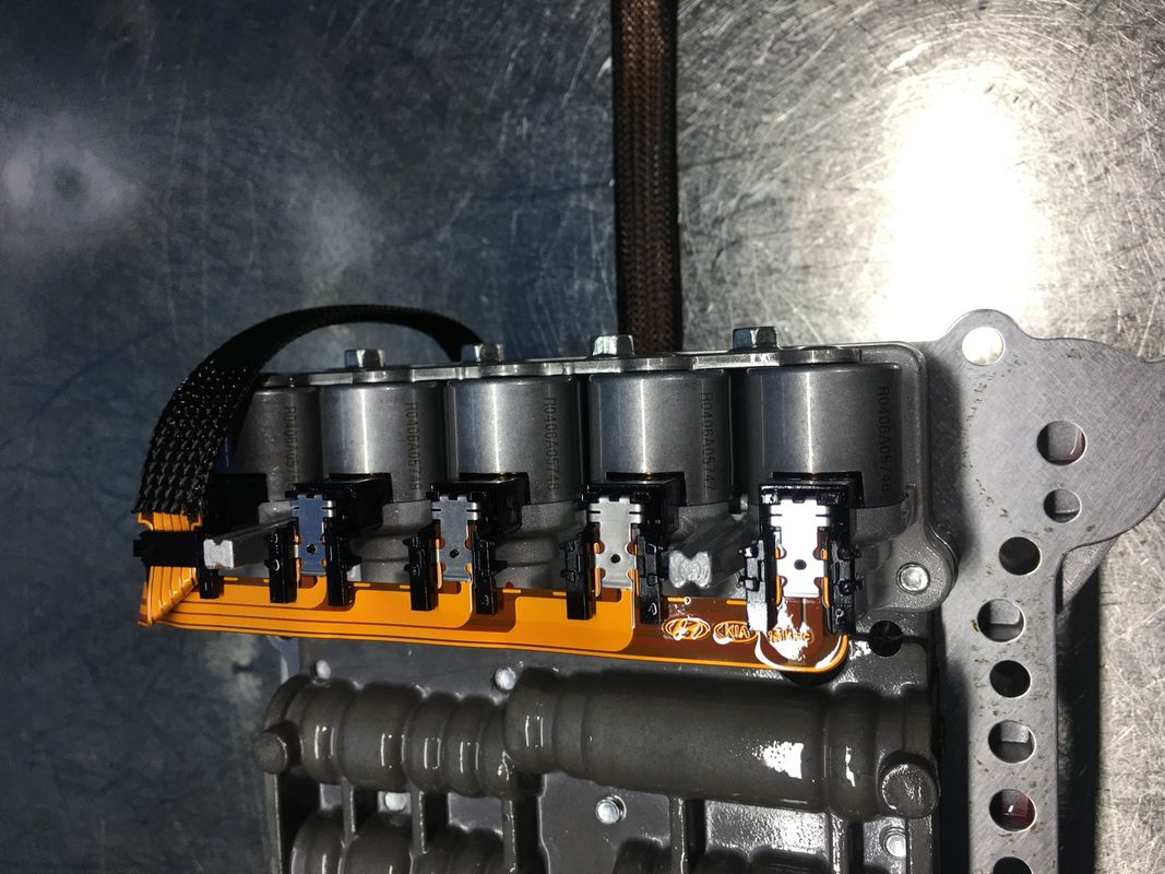 K2500 A4CF1 ट्रांसमिशन वाल्व बॉडी OEM NO 4621023000 4621023020 Hyundai Kia पार्ट्स के लिए