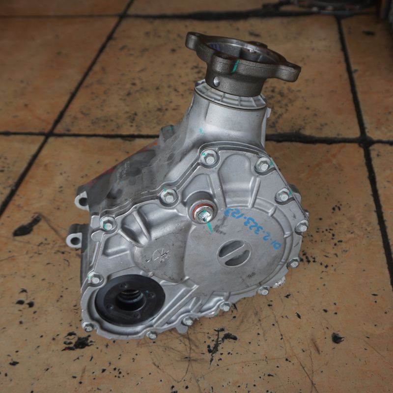 9L8Z7A103D 9L8Z7A103J Mazda CX9 6F35 स्वचालित चेसिस प्रणाली के लिए अंतर हस्तांतरण मामले का उपयोग किया जाता है